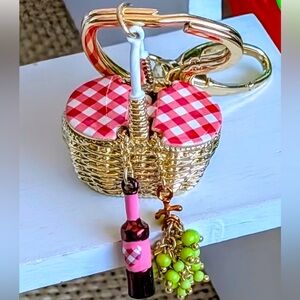 NWT Betsey Johnson Picnic Basket Wine Grapes Bag Charm 🍇🍷
